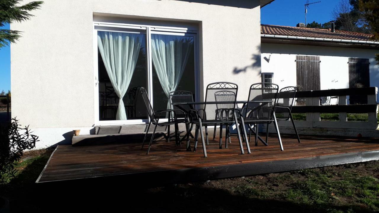 Les Sables Blancs Villa Сен-Жулиен-ан-Борн Екстериор снимка